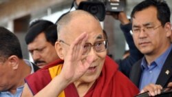 ༧གོང་ས་མཆོག་གིས་རྒྱ་གར་གྱི་དཔོན་རིགས་ཚོར་མཇལ་འཕྲད།