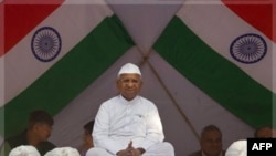 Nhà hoạt động chống tham nhũng Ấn Độ Anna Hazare