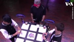 Mãn nhãn với các phần đối đầu giải Rubik thế giới