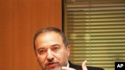 ທ່ານ Avigdor Lieberman ລັດຖະມົນຕີກະຊວງການຕ່າງປະເທດ
ອິສຣາແອລ.