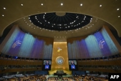 El primer ministro japonés, Fumio Kishida, habla durante la "Cumbre del Futuro" en el marco de la Asamblea General de la ONU en la sede de las Naciones Unidas en Nueva York, el 22 de septiembre de 2024. (Foto de ANGELA WEISS / AFP)