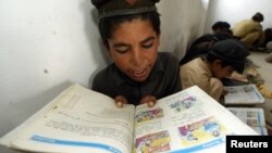  دغه پريکړه دشورو په ورځ دخيبرپښتونخوا دټولو پرائمري استاذانو دتنظيم کنونشن کې شوې ده چې پکې دصوبې گڼ شمير پرائمري استاذانو برخه اخستې ده.