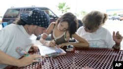 Según las autoridades electorales solo se han registrado para votar alrededor de 90 jóvenes entre 16 y 17 años.