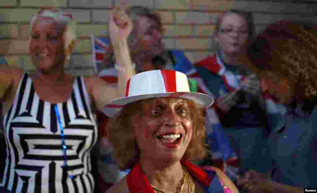 برطانیہ کے شہزادہ ولیم اور اُن کی اہلیہ ڈچز آف کیمبرج کیٹ میڈلٹن کے ہاں پہلے بیٹے کی ولادت ہوئی ہے۔