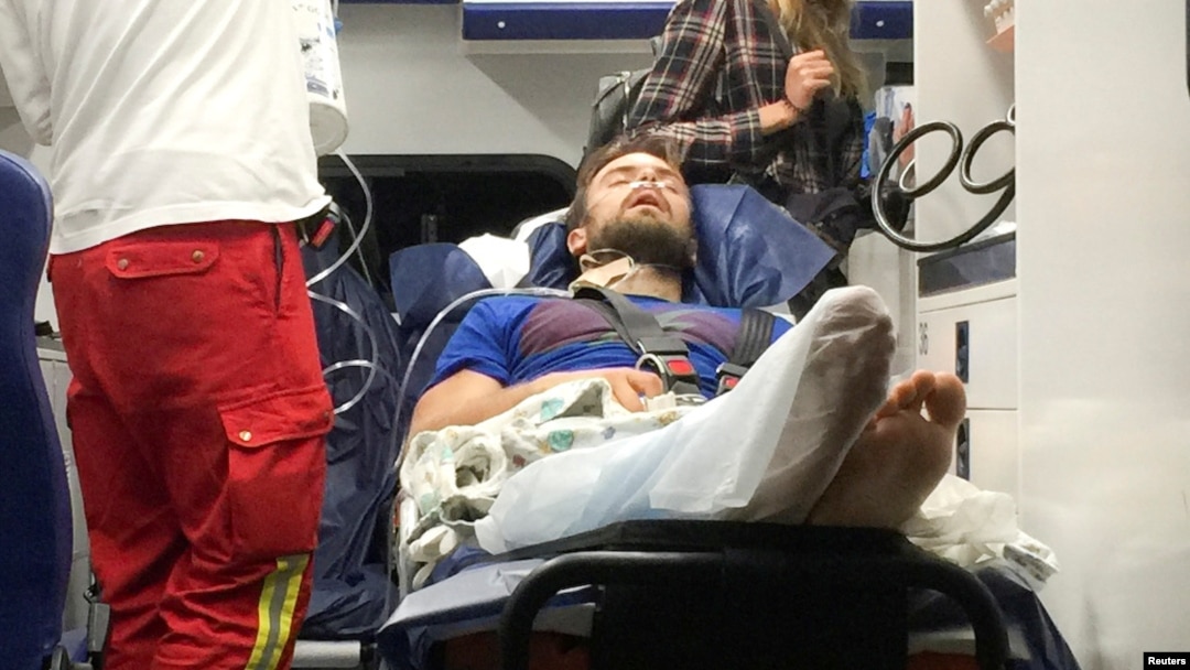 Ruski opozicioni aktivista, Pjotr Verzilov, tokom transporta u bolnicu u Berlinu, 15. septembra 2018, nakon što je izgubio vid, sluh i sposobnost da hoda. Sumnja se da je otrovan.