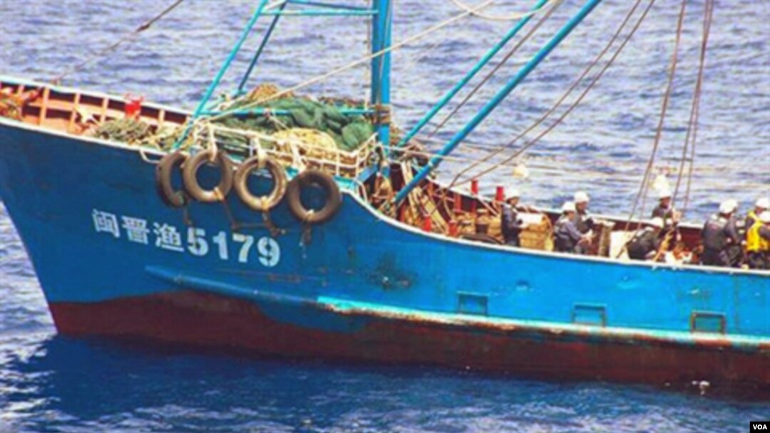 Kapal nelayan Tiongkok yang ditahan Jepang di dekat pulau yang dipersengketakan kedua negara.