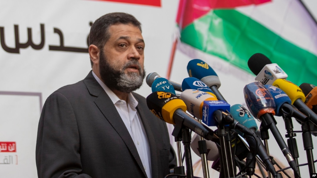 Usame Hamdan Beyrut'ta basın toplantısı düzenledi.