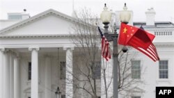 Presidenti kinez Hu viziton SHBA, përpjekje për emërues të përbashkët