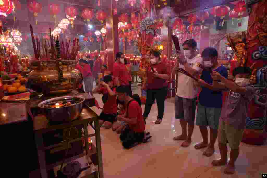 انڈونیشیا، سنگاپور، ویتنام، فلپائن، جاپان اور دنیا بھر میں مقیم چینی باشندے نئے قمری سال کے آغاز کو خوب اہتمام کے ساتھ مناتے ہیں۔