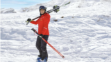 عاطفه احمدی، عضو تیم ملی اسکی ایران