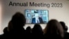 Mantan Menteri Luar Negeri AS Henry Kissinger muncul di layar panel selama pertemuan tahunan Forum Ekonomi Dunia, di Davos, Swiss, Selasa, 17 Januari 2023. (AP/Markus Schreiber)
