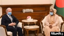 প্রধানমন্ত্রী শেখ হাসিনার সঙ্গে সৌজন্য সাক্ষাৎ করেন বিশ্বব্যাংকের ব্যবস্থাপনা পরিচালক অ্যাক্সেল ভ্যান ট্রটসেনবার্গ 