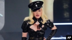 Foto Achiv: Madonna pale pandan seremoni remiz pri videyo MTV yo nan Nouyok, 21 Sept. 2021. 