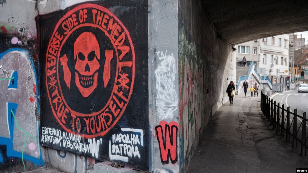 Mural sa oznakom ruske privatne vojne grupe "Vagner" u Beogradu (Foto: Reuters/Marko Đurica)