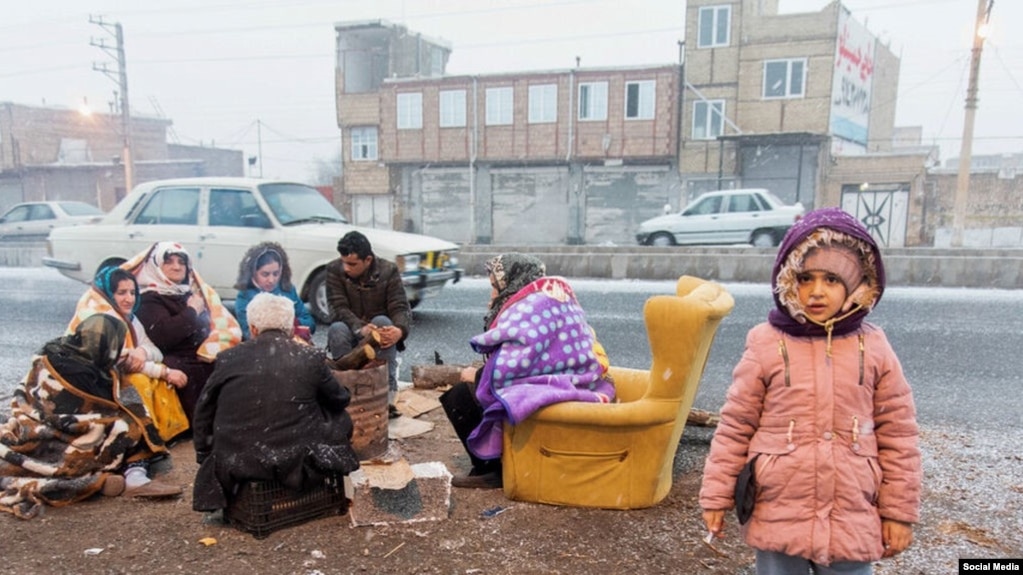 زلزله‌زدگان خوی گرفتار یخبندان