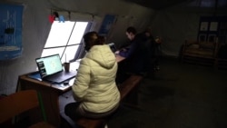 Tenda Listrik Darurat Sediakan Lampu dan Internet bagi Warga Kyiv