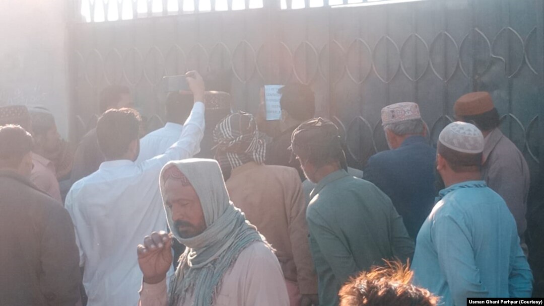 علاقے میں کچھ فیکٹریاں سیل کر دی گئی ہیں