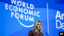 Ukrayna Cumhurbaşkanı Volodimir Zelenski'nin eşi Olena Zelenska, Davos'ta başlayan yıllık Dünya Ekonomik Forumu toplantılarında konuştu