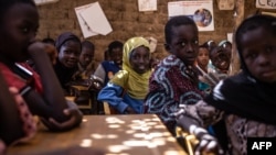 Quatre enfants sur dix ne sont pas inscrits à leur naissance à l'état civil au Niger, où la moitié de la population a moins de quinze ans.