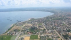 Helicoptero despenha-se ao largo de Cabinda - 2:10