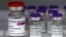 Vaccine AstraZeneca và Pfizer-BioNTech.