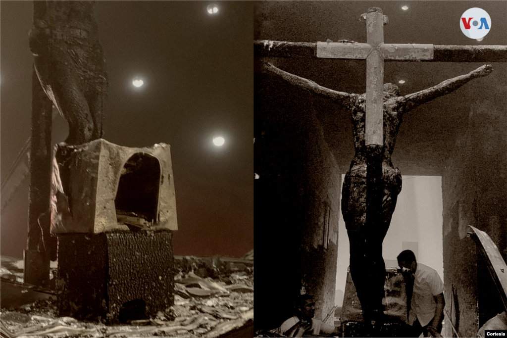 Interior de la capilla de la Sangre de Cristo en la Catedral tras el incendio. [Foto: Cortes&#237;a del Hogar Zacarias Guerra]