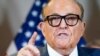 Mantan Wali Kota New York Rudy Giuliani, yang juga merupakan pengacara untuk mantan Presiden AS Donald Trump, berbicara dalam konferensi pers di Washington, pada 19 November 2020. (Foto: AP/Jacquelyn Martin, File)