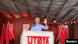 Tổng thư ký NATO Jens Stoltenberg phát biểu tại một trại thanh niên ở Utoya, Na Uy, hôm 4/8