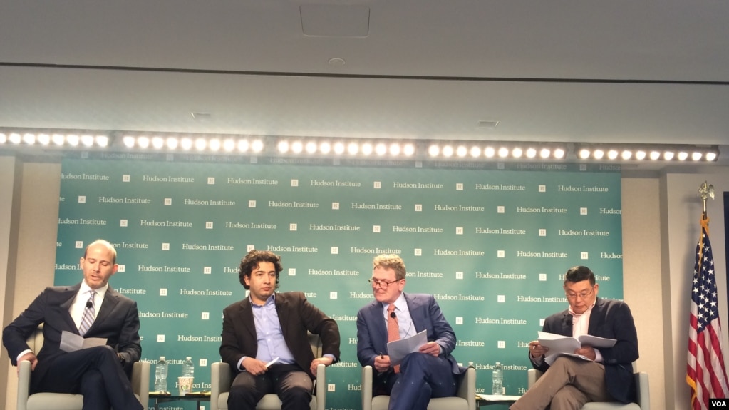 美国哈德逊研究所4月25日举行了一场有关“一带一路”新形势下，中国当局在新疆的维稳镇压和维族人的激进活动的研讨会。