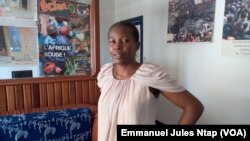 Alice Priso, secrétaire permanente adjoint de l'Acdic, a coordonné les enquêtes sur le monnayage des recrutements à Yaoundé, au Cameroun, le 21 septembre 2017. (VOA/Emmanuel Jules Ntap)