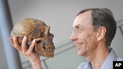 Сванте Пабо ја доби наградата за декодирање на ДНК на неандерталец