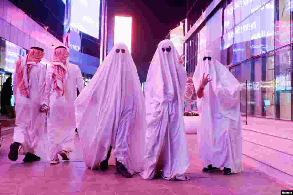سعودی عرب کے دارالحکومت ریاض میں ویک اینڈ پر ہالووین کی مناسبت سے تقریب کا انعقاد کیا گیا۔