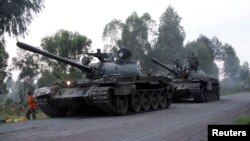 SML: FARDC ezali na ngambo moko mpe M23 na ngambo esusu ya Kibumba (VOA ekomaki kuna)