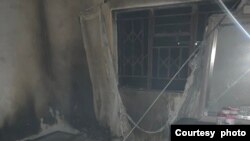 Indlu kaMnu. Sybeth Musengezi ilunga lebandla le Zanu PF, eyatshiswa ngabantu abangaziwayo.