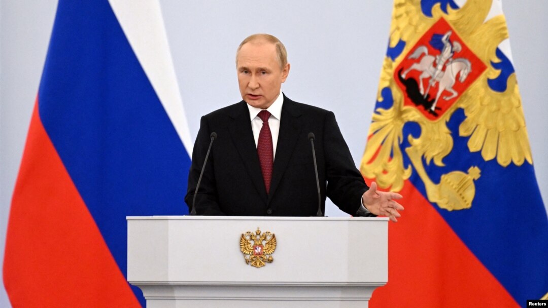 Rossiya rahbari Markaziy Osiyoga bosimni ochirmoqda, deydi sharhlovchilar 