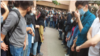 تداوم اعتراض و اعتصاب به‌رغم تهدیدهای حکومت؛ دانشجویان «شریف» بسیجی‌ها را عقب راندند