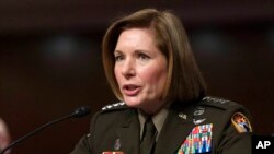 La general Laura Richardson, comandante del Comando Sur de los Estados Unidos, testifica ante la audiencia del Comité de Servicios Armados del Senado, en el Capitolio, en Washington, el 24 de marzo de 2022