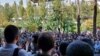 이란 반정부 시위에 석유 노동자 가세