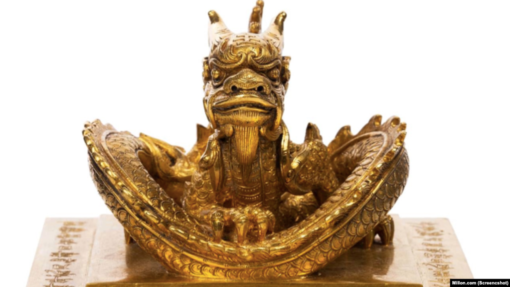Con dấu bằng vàng ròng của các triều Nguyễn được rao bán đấu giá ở Pháp.