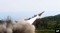 Ракета HAWK, запущена під час військових навчань у Тайвані, архівне фото. Фото зроблене 9 липня 2012 року. Фото: AP/Chiang Ying-ying