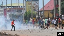 La Guinée est gouvernée par une junte dirigée par le colonel Mamady Doumbouya qui a interdit les manifestations.