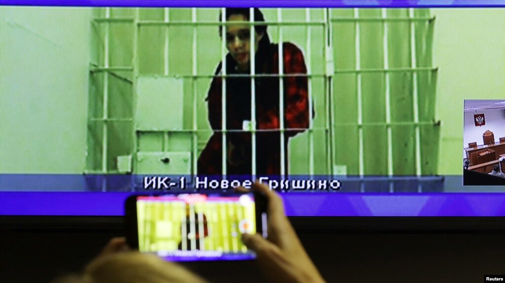 US basketball player Brittney Griner appears on a screen via video link from the detention centre during a court hearing to consider an appeal against her prison sentence, in Krasnogorsk, Moscow Region, Oct. 25, 2022. 