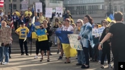 Анжела Грабовська бере участь у протесті на підтримку України. (Фото надане виборчим штабом Анжели Грабовської)