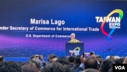 美国商务部副部长玛丽莎·拉戈2022年10月12日在华盛顿"台湾形象展"发表讲话。(美国之音锺辰芳拍摄)