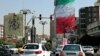 伊朗当局镇压街头抗议，德黑兰民众在楼上呼喊口号