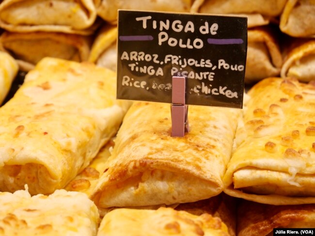 La tinga de pollo, originaria de la gastronomía mexicana, es uno de los productos latinoamericanos que se venden en La Boquería.