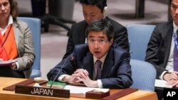 이시카네 기미히로 유엔 주재 일본 대사가 지난해 10월 북한의 탄도미사일 발사에 대응해 열린 안보리 회의에서 발언하고 있다.