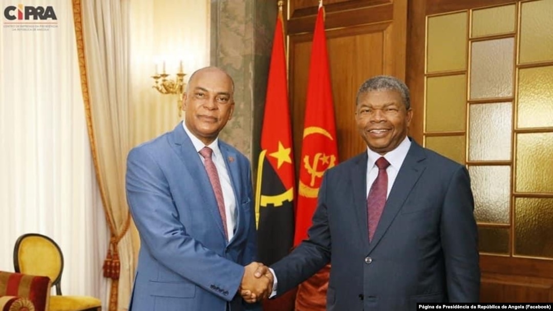 Adalberto Costa Júnior, presidente da UNITA e João Lourenço, Presidente da República, na Presidência da República, Luanda, 6 Outubro 2022