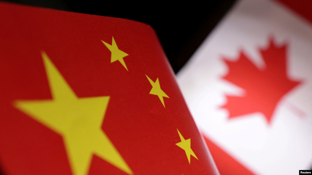 中国与加拿大国旗图示(photo:VOA)