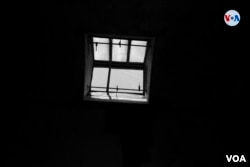 Claraboya o ventana en el techo de una celda de la Penitenciaría del Estado de Pensilvania. [Foto: Ismael Rodríguez]
